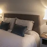 Les Chez Christine Bed & Breakfast