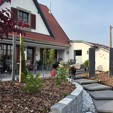 Les Chez Christine Bed & Breakfast Ottrott