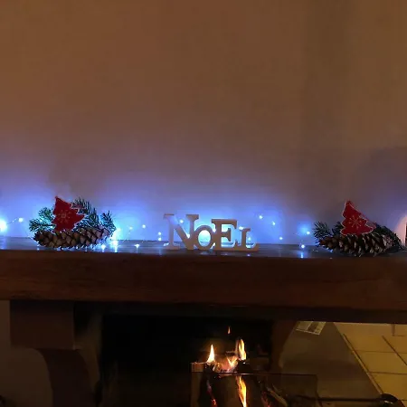 Les Chez Christine 3* 오트로